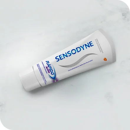 How Sensodyne Toothpaste can help with sensitive teeth symptoms