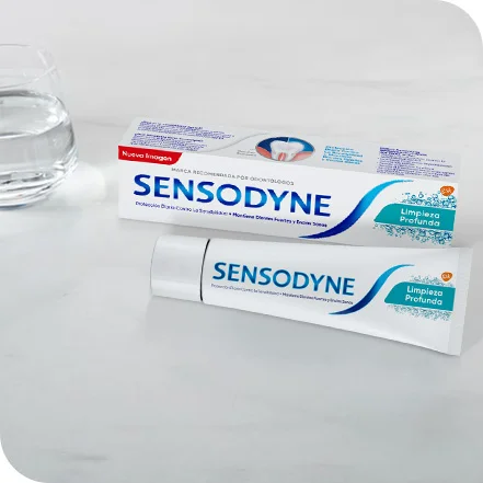 Tubo y pack de Sensodyne Limpieza Profunda